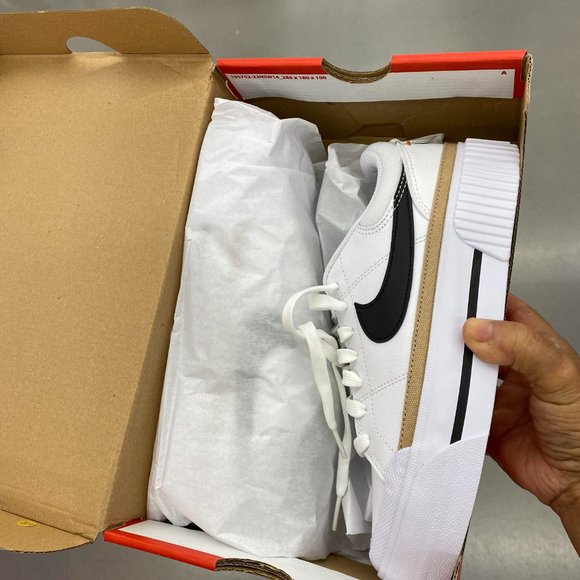 Nike Court Legacy Lift platform Shoes - Picture 14 of 15